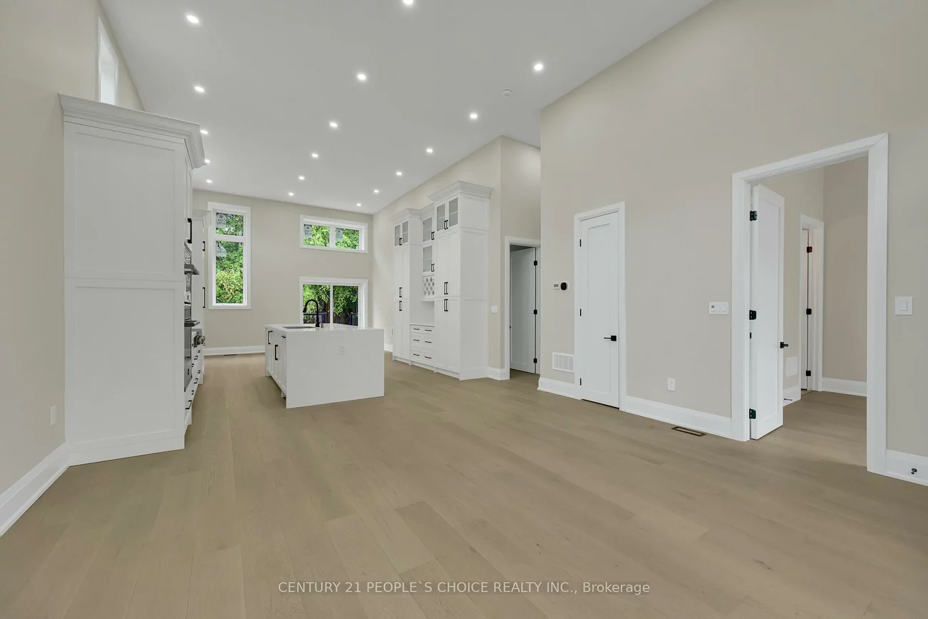 2091, BRIDGE, 1020 - WO West, Oakville