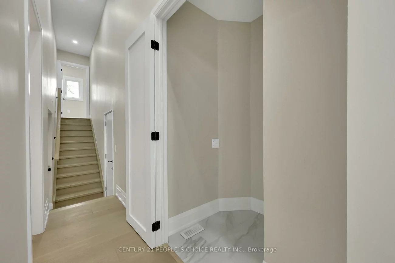 2091, BRIDGE, 1020 - WO West, Oakville