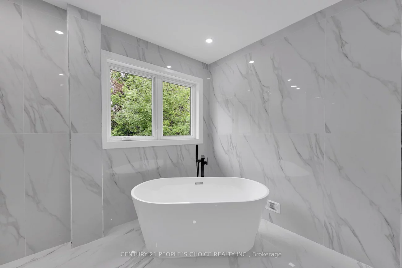 2091, BRIDGE, 1020 - WO West, Oakville