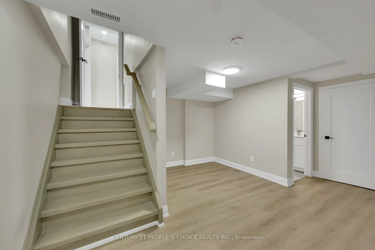 2091, BRIDGE, 1020 - WO West, Oakville