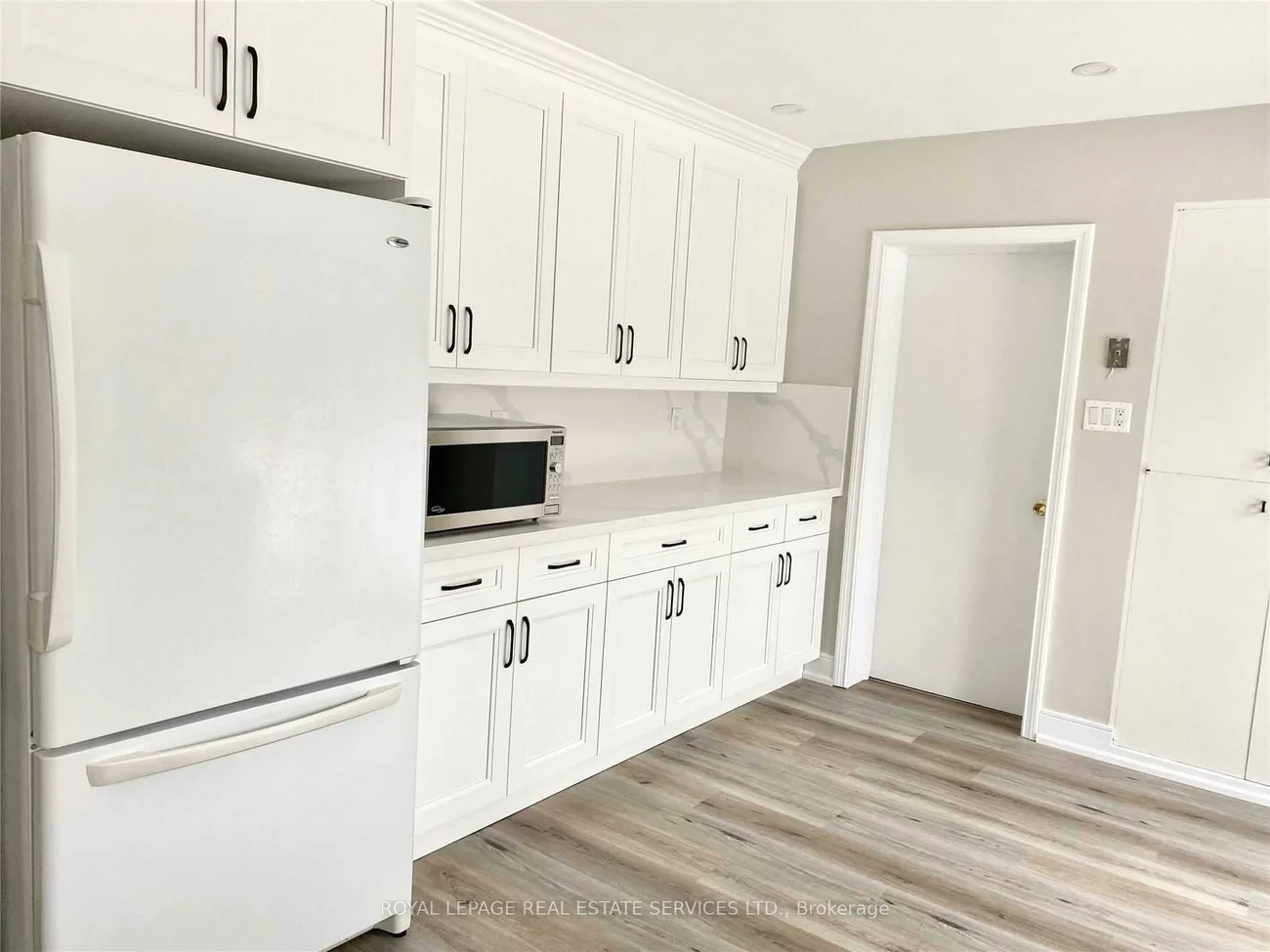 1268, Cleaver, 1011 - MO Morrison, Oakville