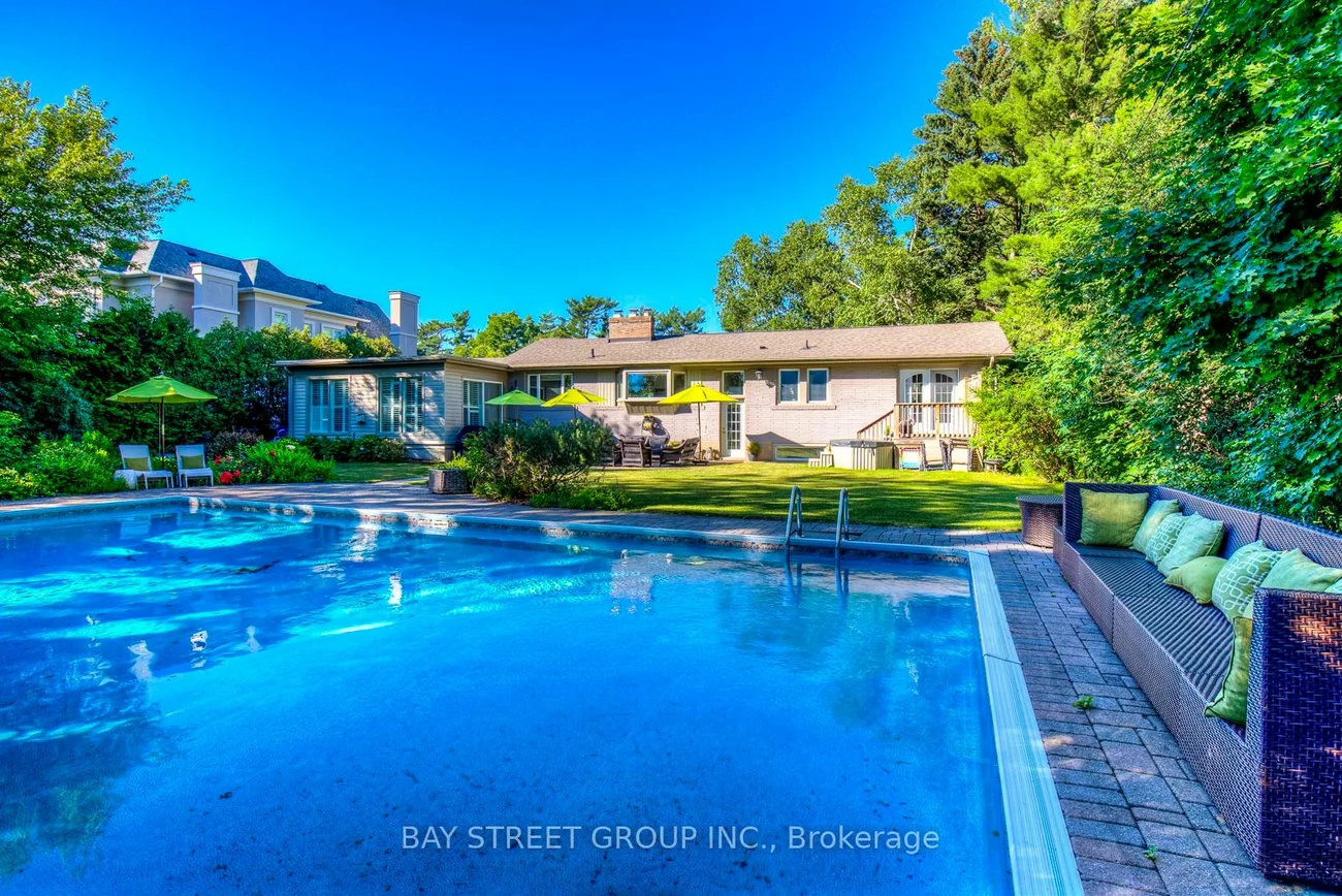 256, Eastcourt, 1006 - FD Ford, Oakville