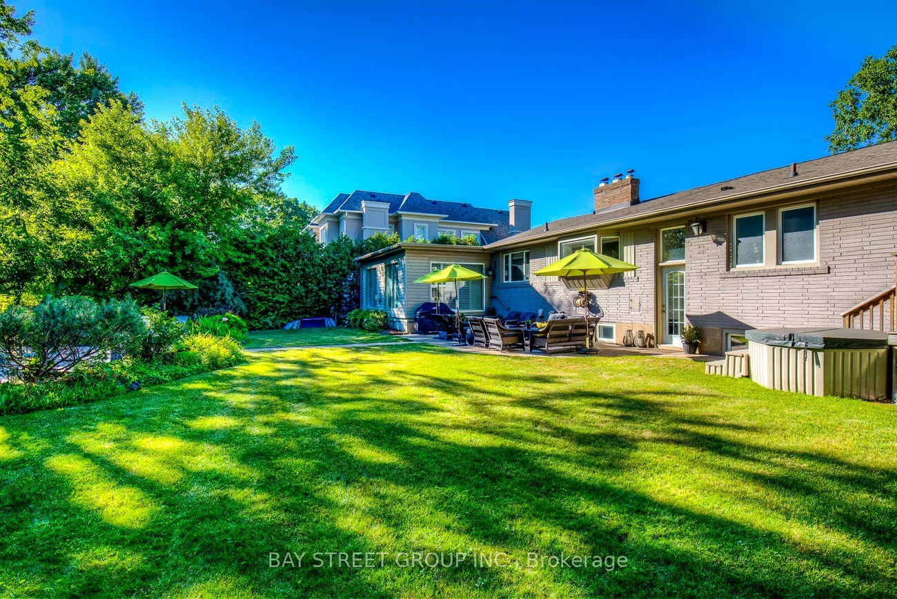 256, Eastcourt, 1006 - FD Ford, Oakville