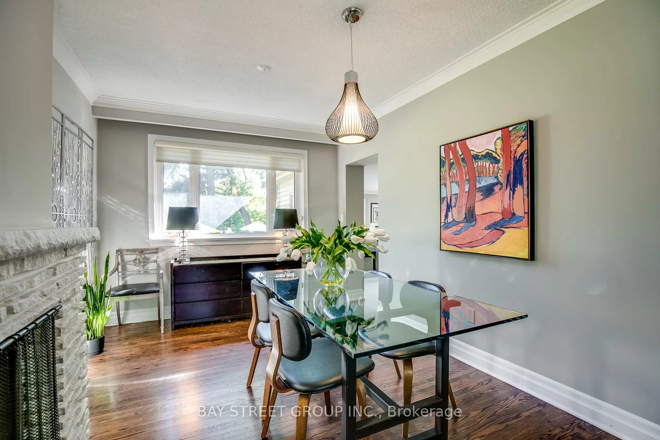 256, Eastcourt, 1006 - FD Ford, Oakville