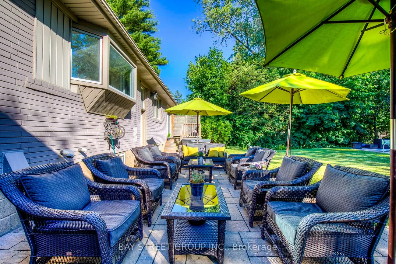 256, Eastcourt, 1006 - FD Ford, Oakville