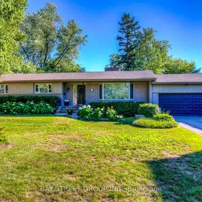 256, Eastcourt, 1006 - FD Ford, Oakville