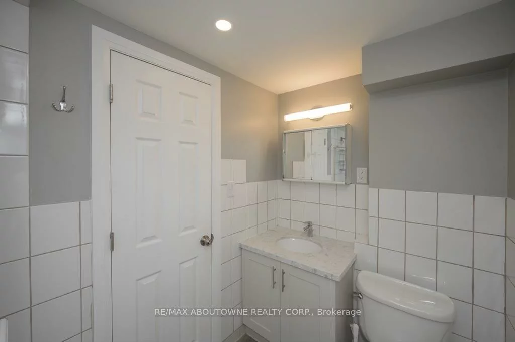 2444, WOBURN, 1020 - WO West, Oakville