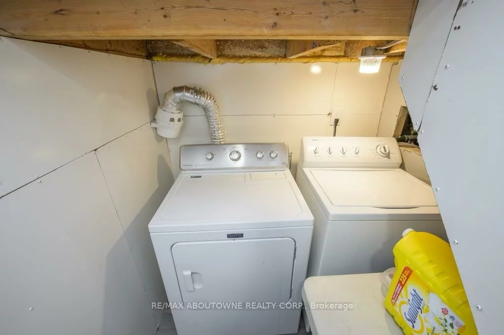 2444, WOBURN, 1020 - WO West, Oakville