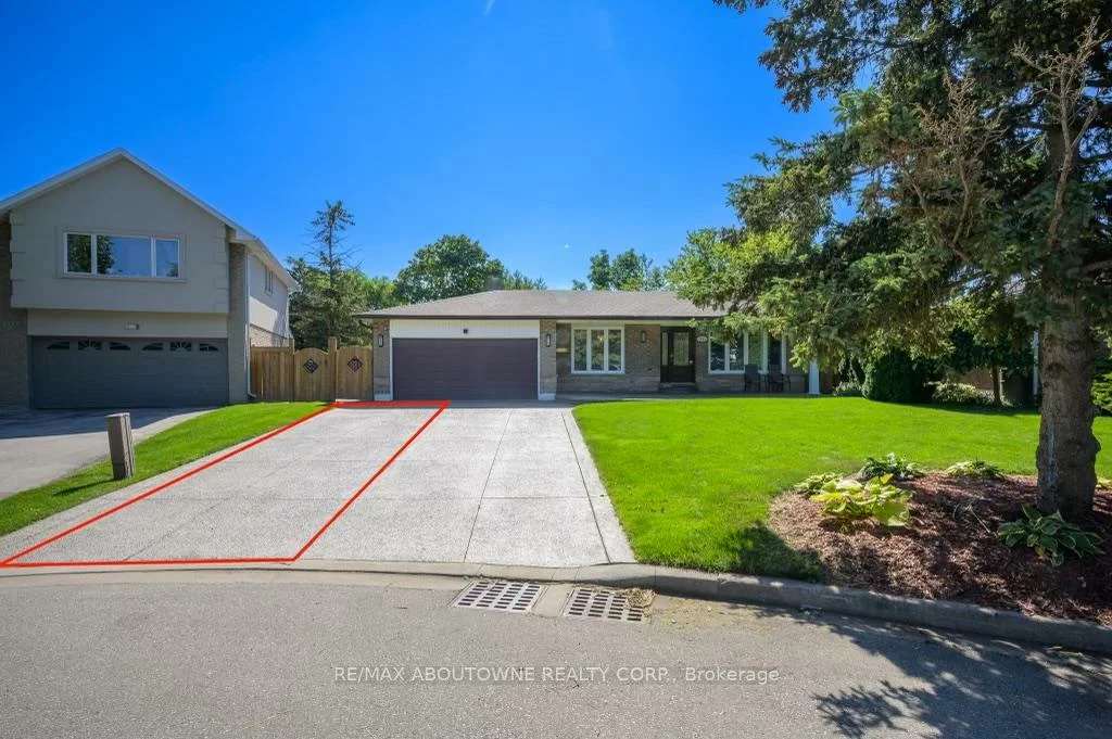 2444, WOBURN, 1020 - WO West, Oakville