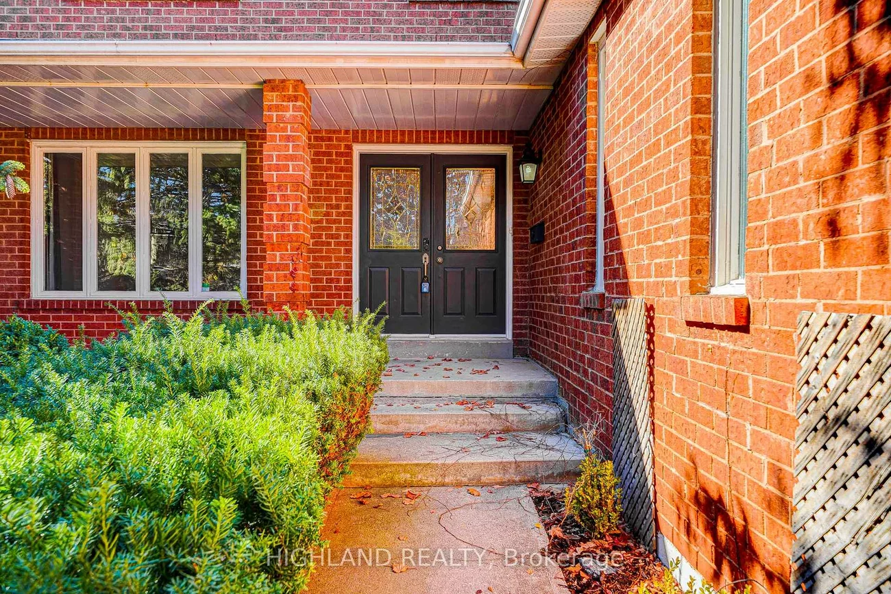 2070, Castlefield, 1015 - RO River Oaks, Oakville