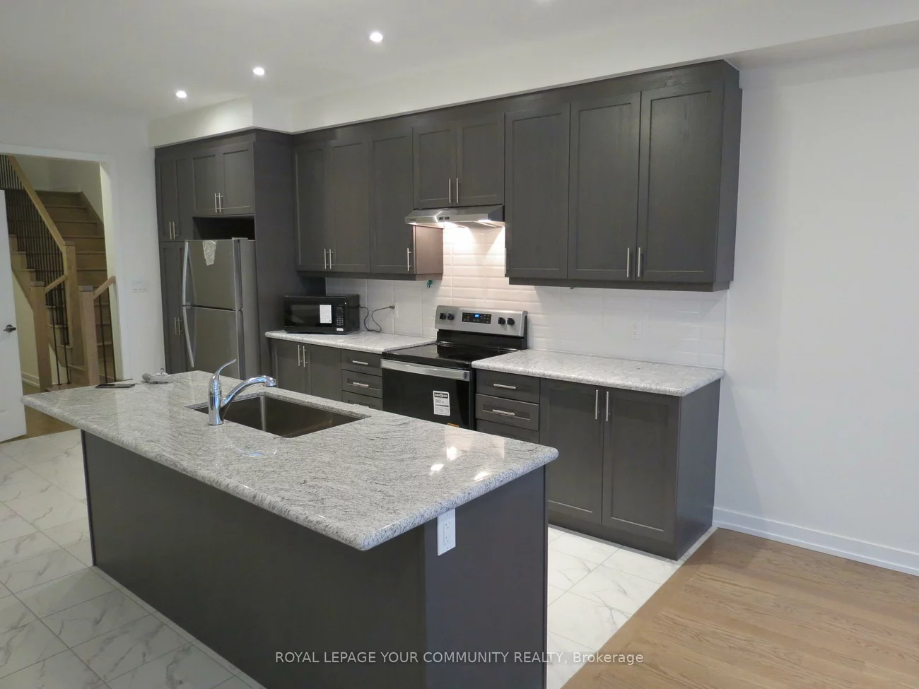 1152, Tanbark, 1010 - JM Joshua Meadows, Oakville