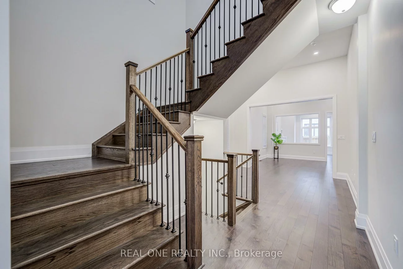 2440, Edward Leaver, 1007 - GA Glen Abbey, Oakville