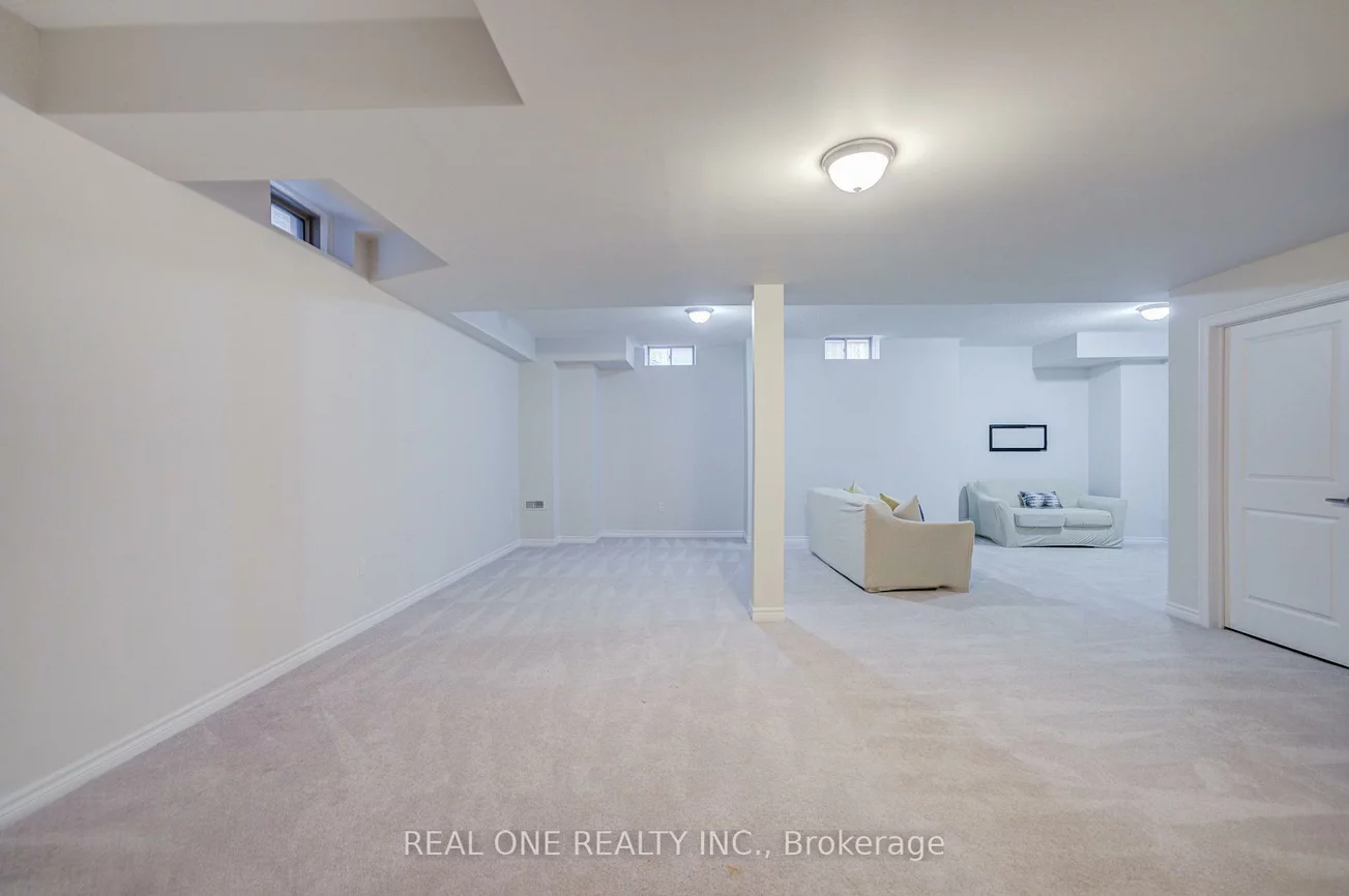 2440, Edward Leaver, 1007 - GA Glen Abbey, Oakville