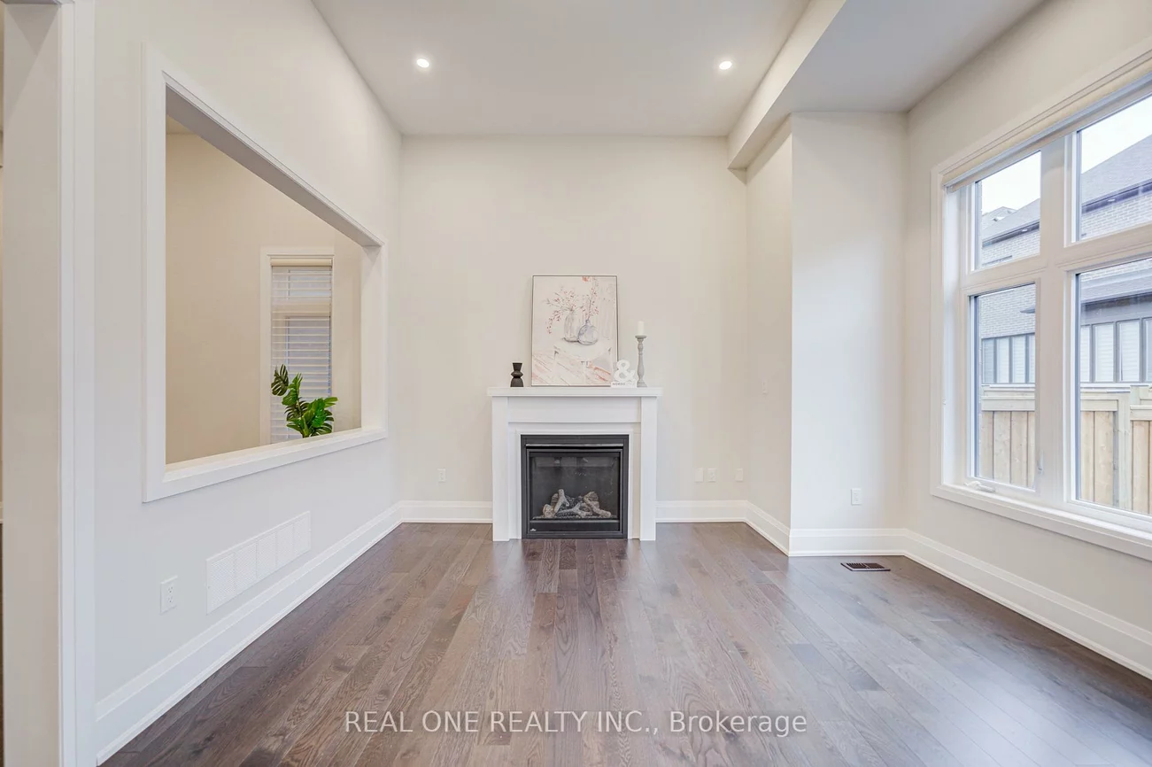 2440, Edward Leaver, 1007 - GA Glen Abbey, Oakville