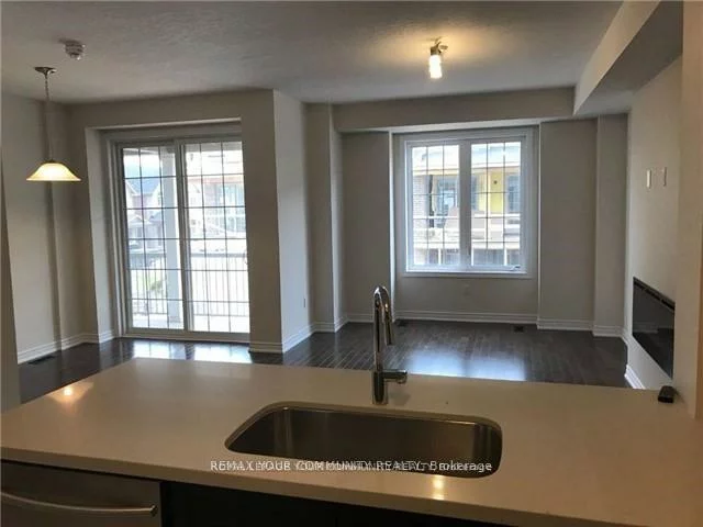 380, Cranbrook, 1010 - JM Joshua Meadows, Oakville