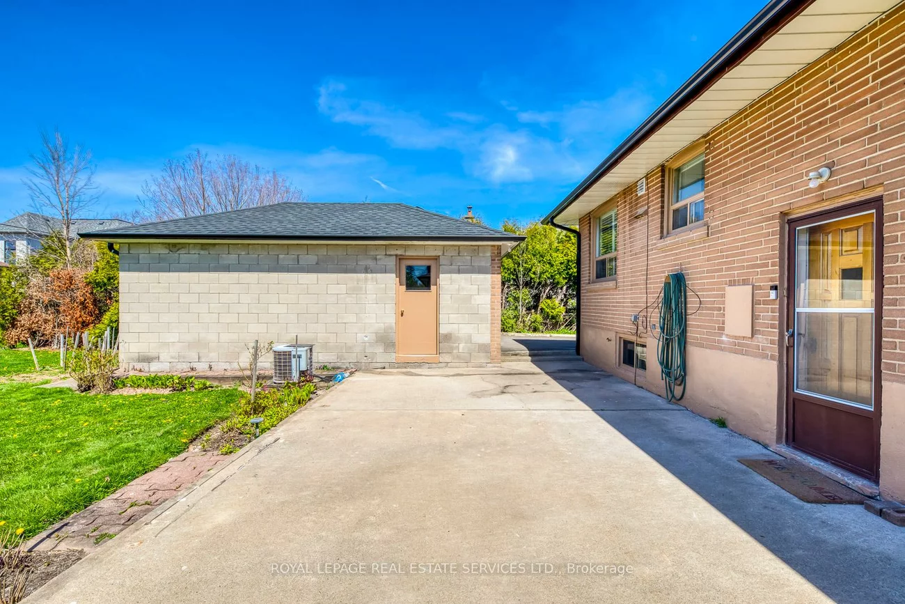 383, Wentworth, 1020 - WO West, Oakville