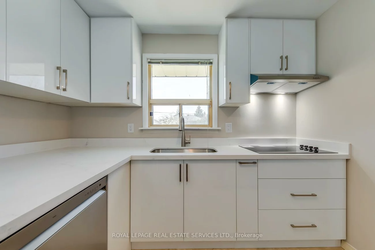 383, Wentworth, 1020 - WO West, Oakville