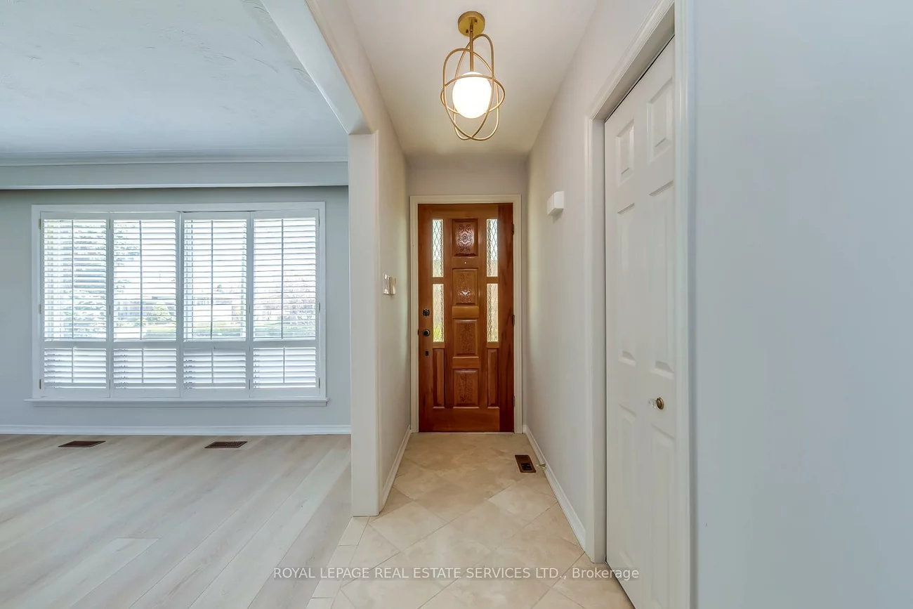 383, Wentworth, 1020 - WO West, Oakville