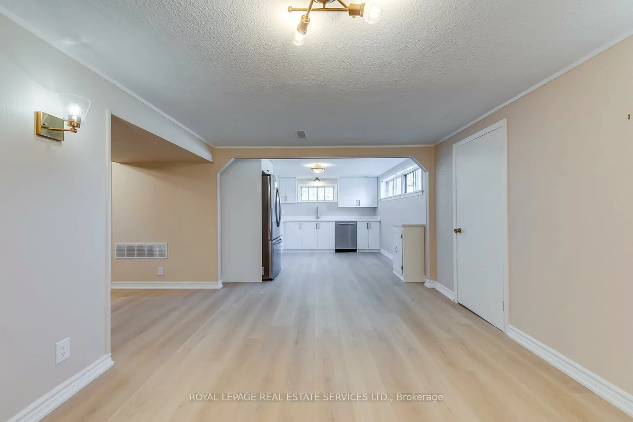 383, Wentworth, 1020 - WO West, Oakville