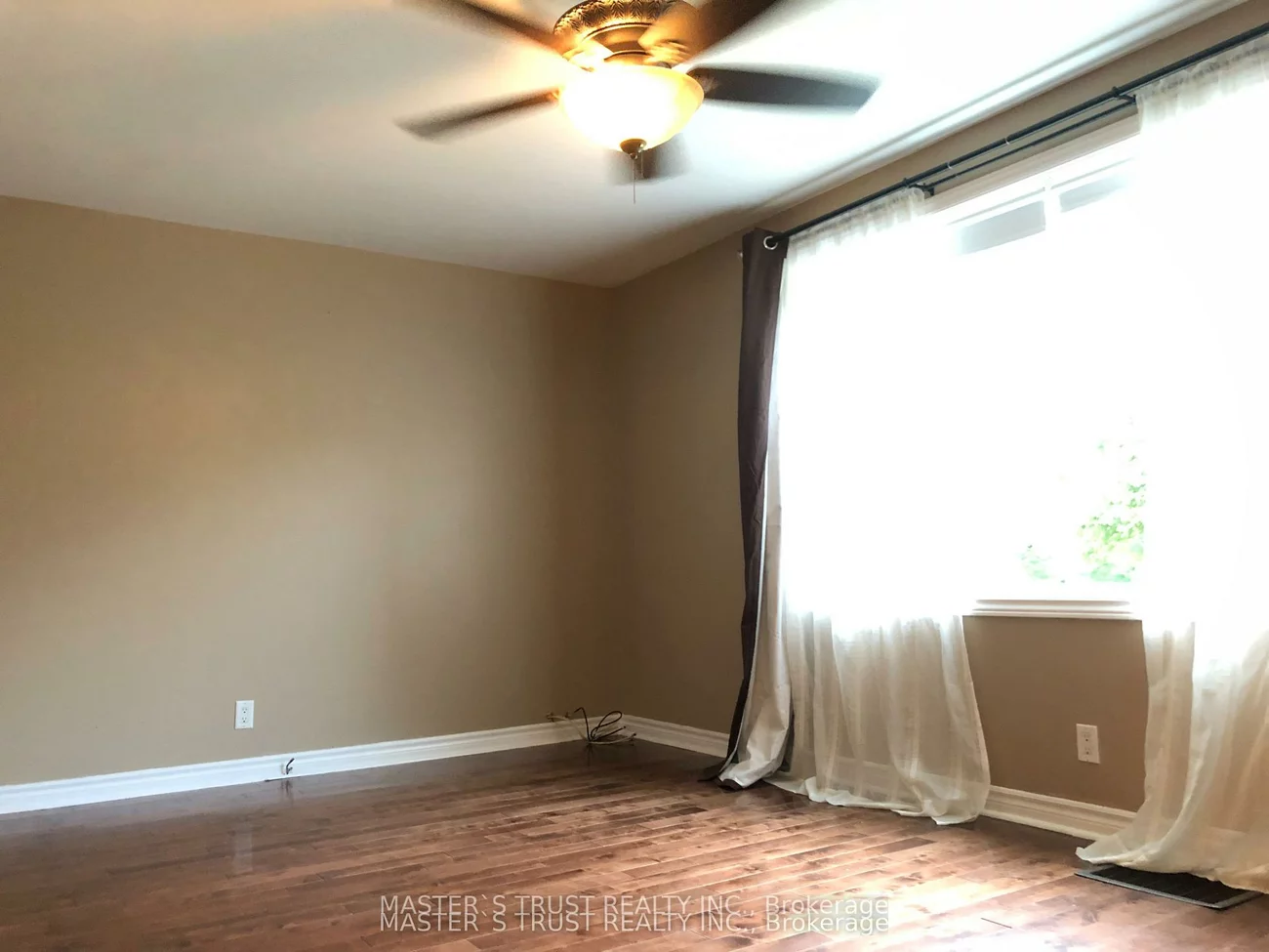 262, Queen Mary, 1002 - CO Central, Oakville