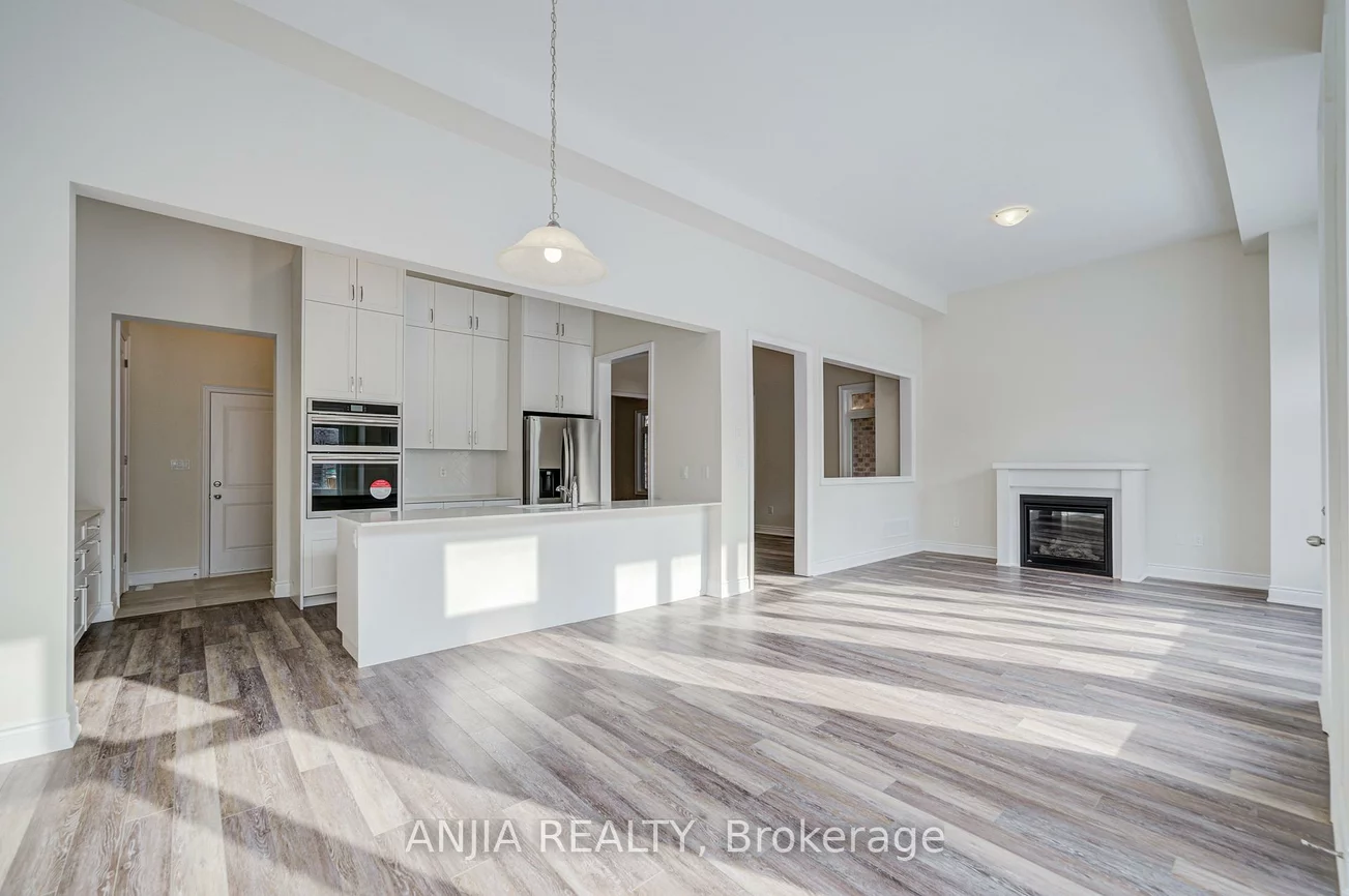 3428, Mosley, 1008 - GO Glenorchy, Oakville