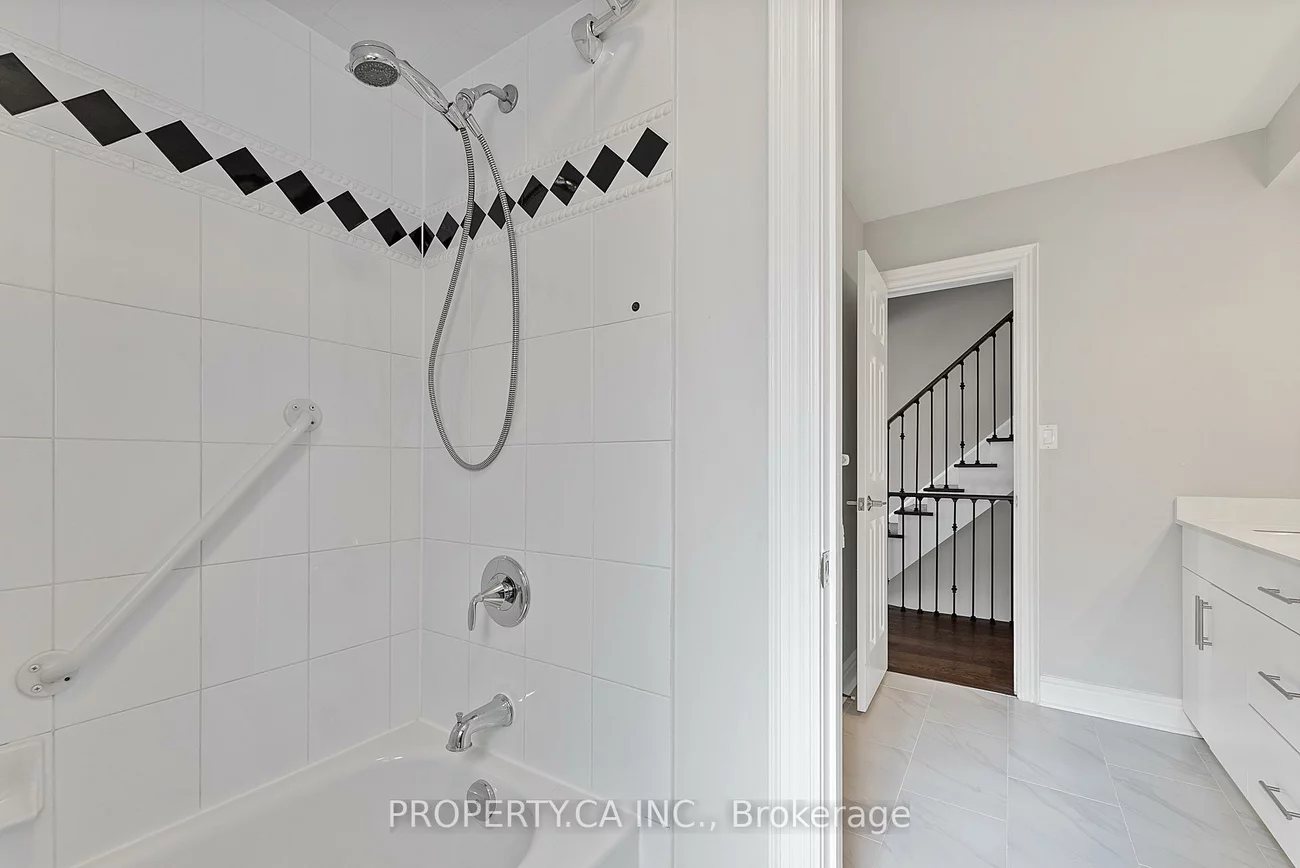 2057, Peak, 1015 - RO River Oaks, Oakville