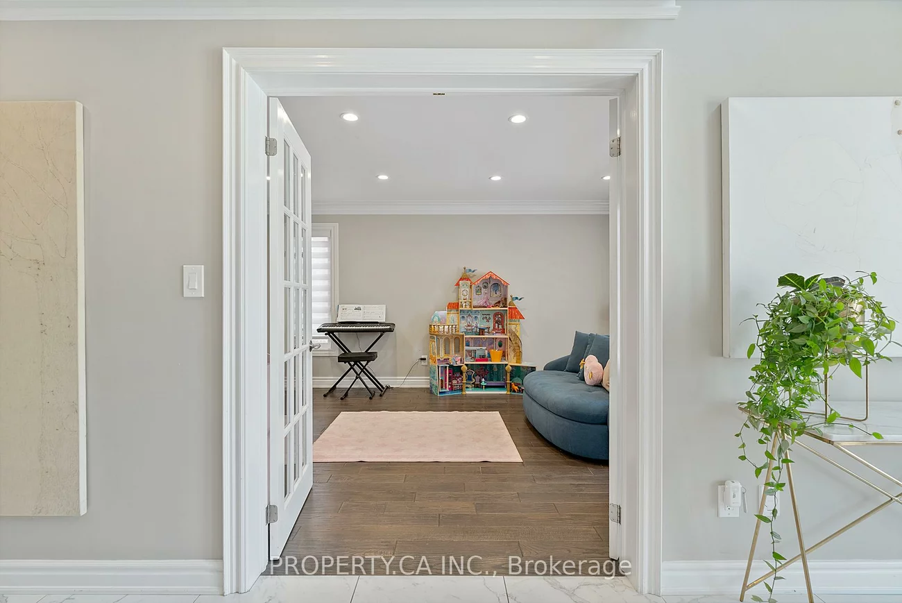 2057, Peak, 1015 - RO River Oaks, Oakville