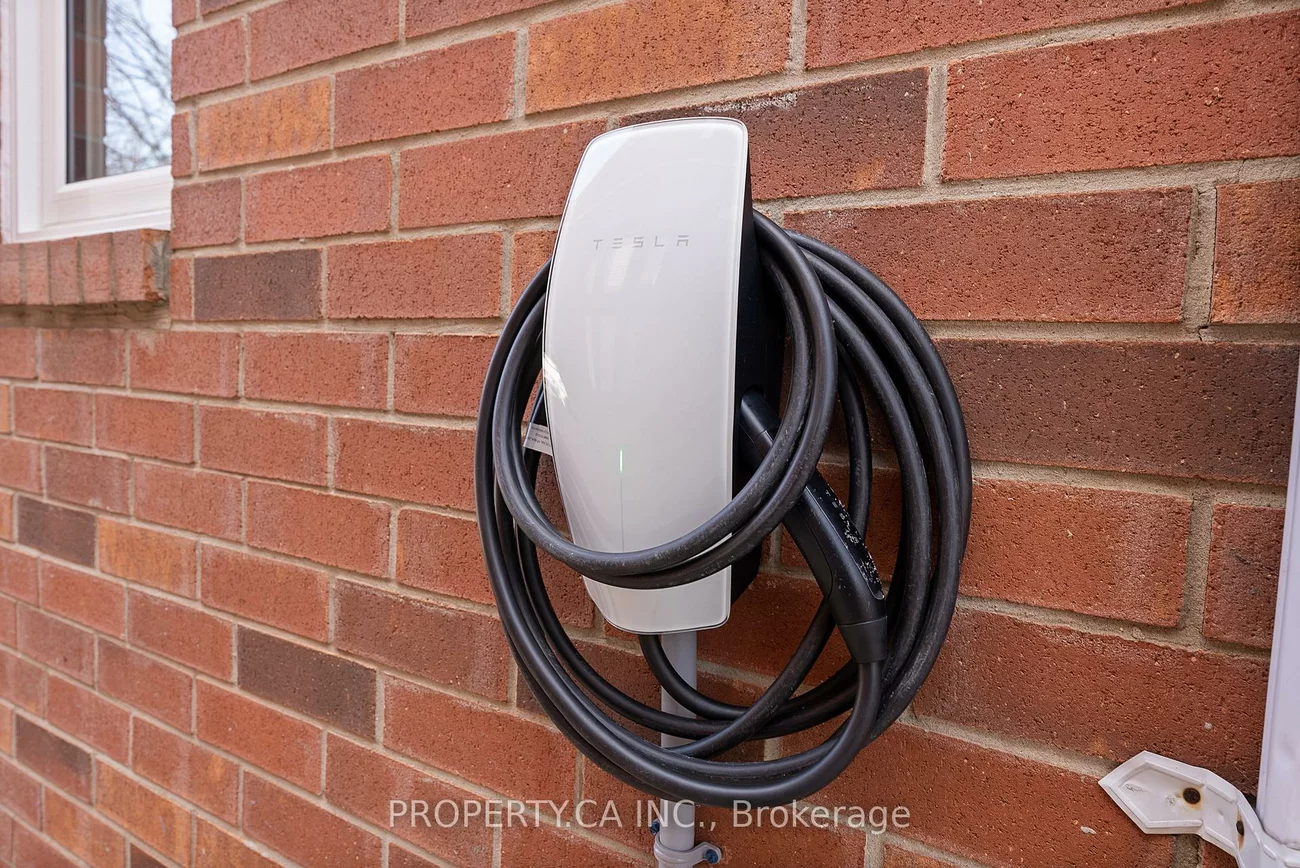 2057, Peak, 1015 - RO River Oaks, Oakville