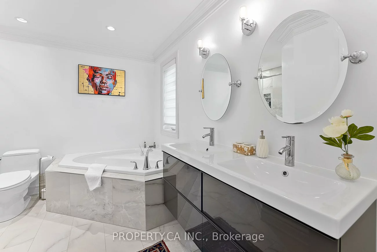 2057, Peak, 1015 - RO River Oaks, Oakville