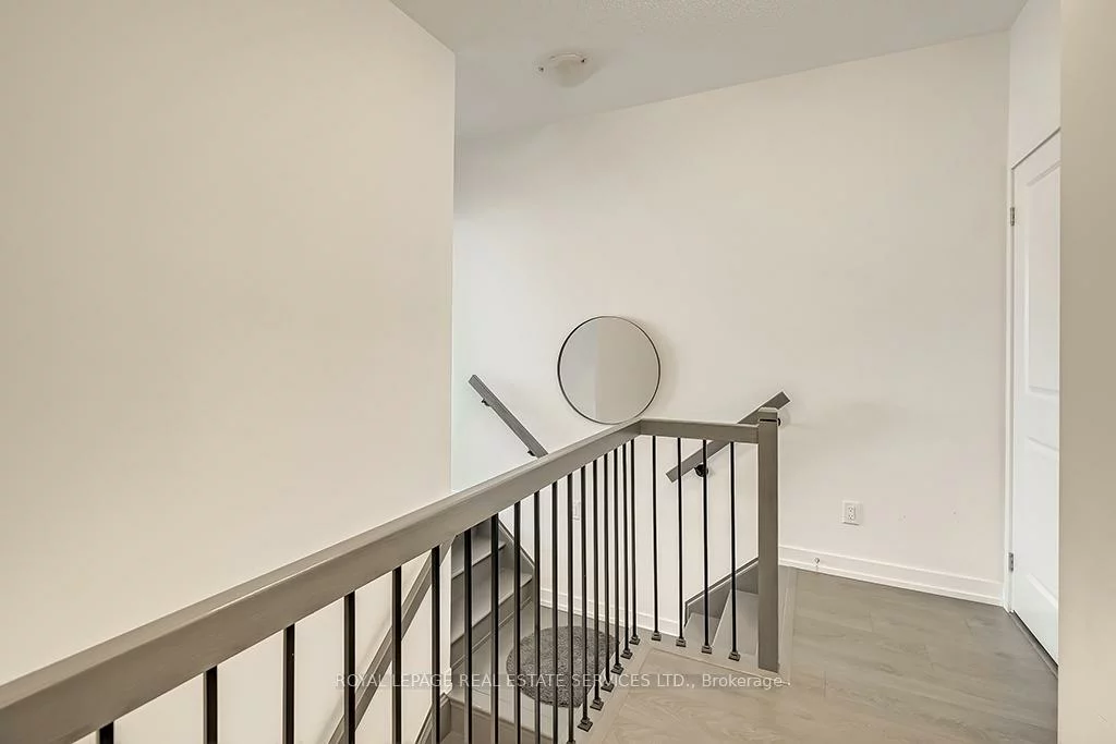 218, Huguenot, 1008 - GO Glenorchy, Oakville