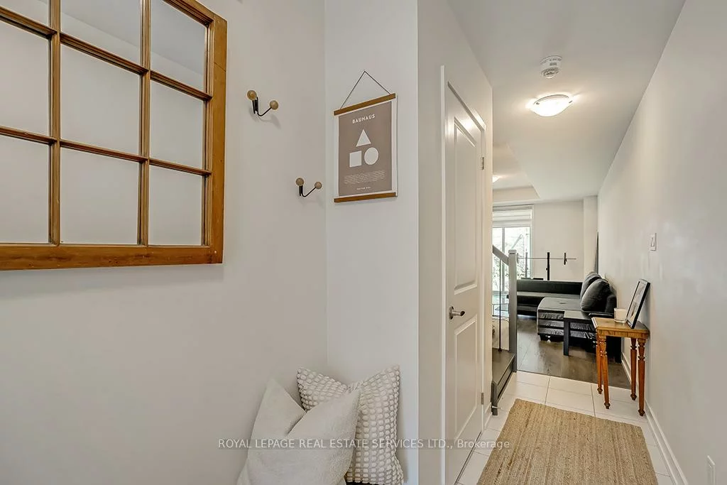 218, Huguenot, 1008 - GO Glenorchy, Oakville