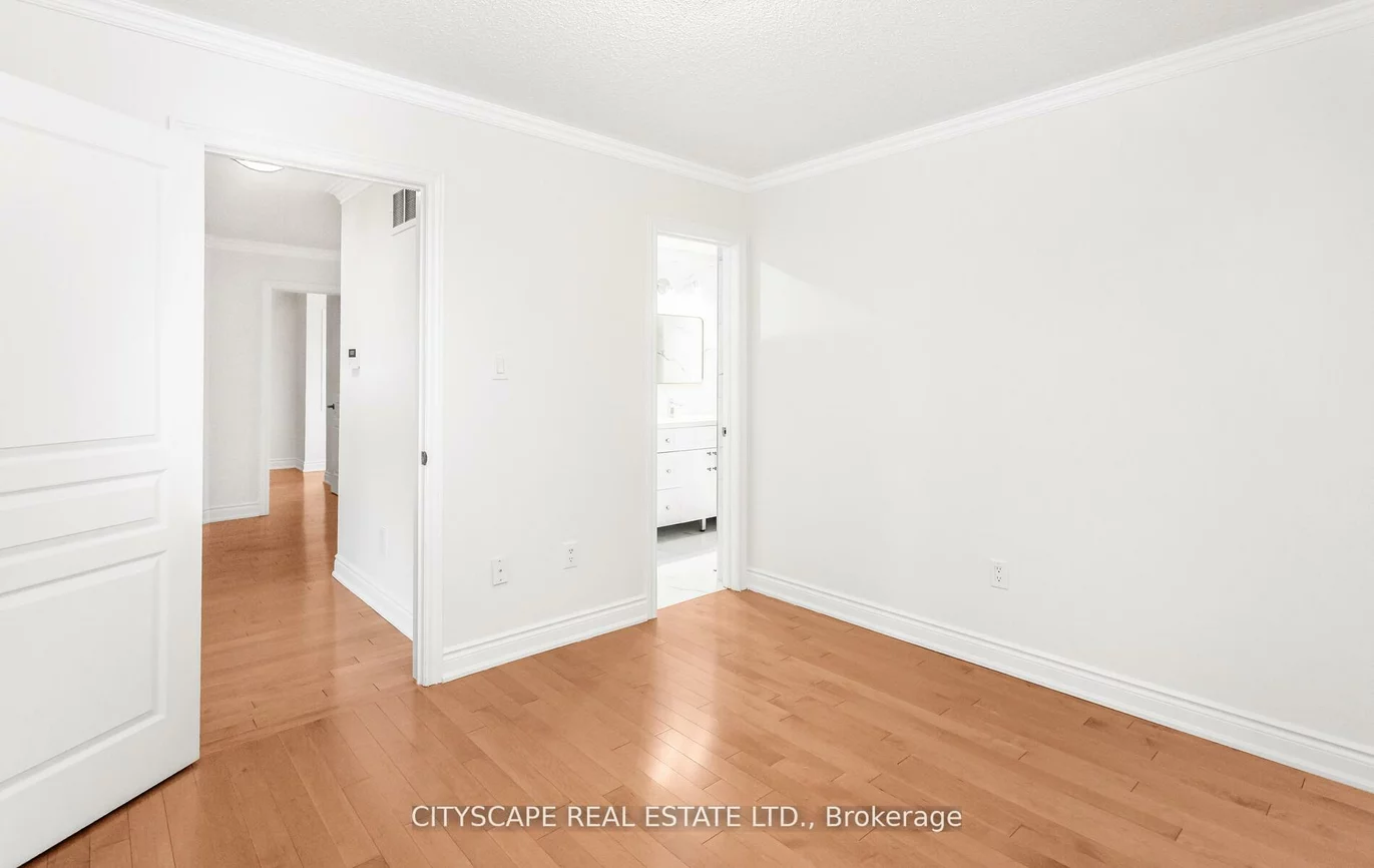 3322, Raspberry Bush, 1001 - BR Bronte, Oakville