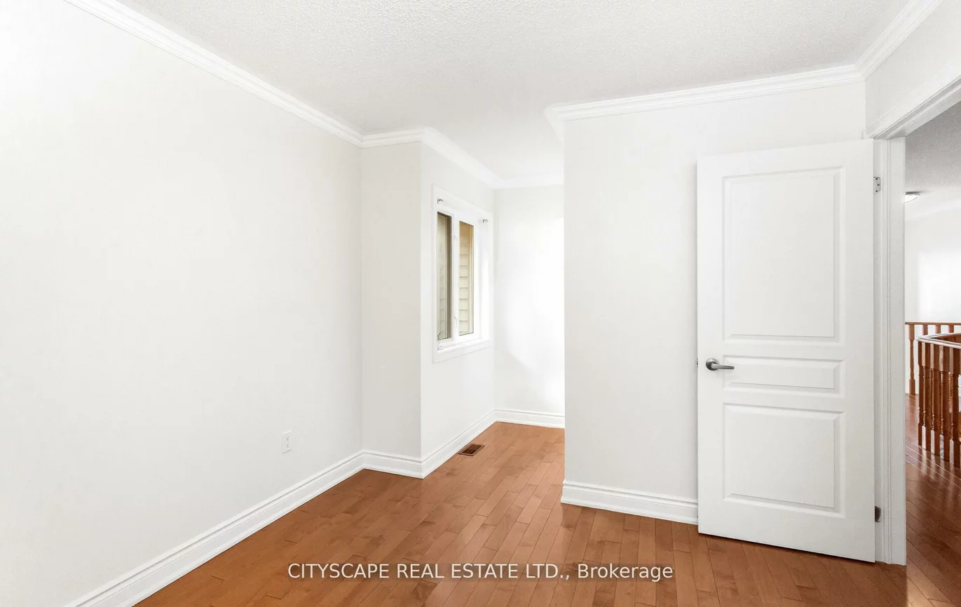 3322, Raspberry Bush, 1001 - BR Bronte, Oakville