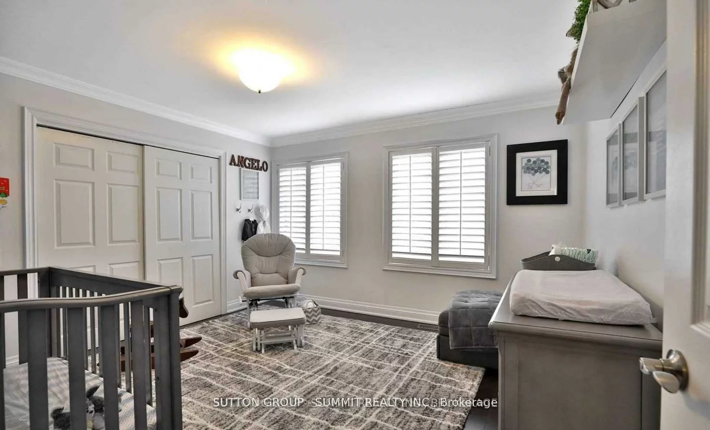 95, Kerr, 1002 - CO Central, Oakville