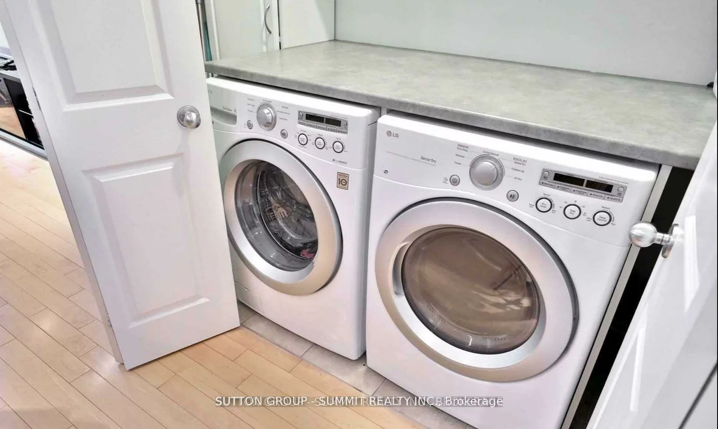 95, Kerr, 1002 - CO Central, Oakville