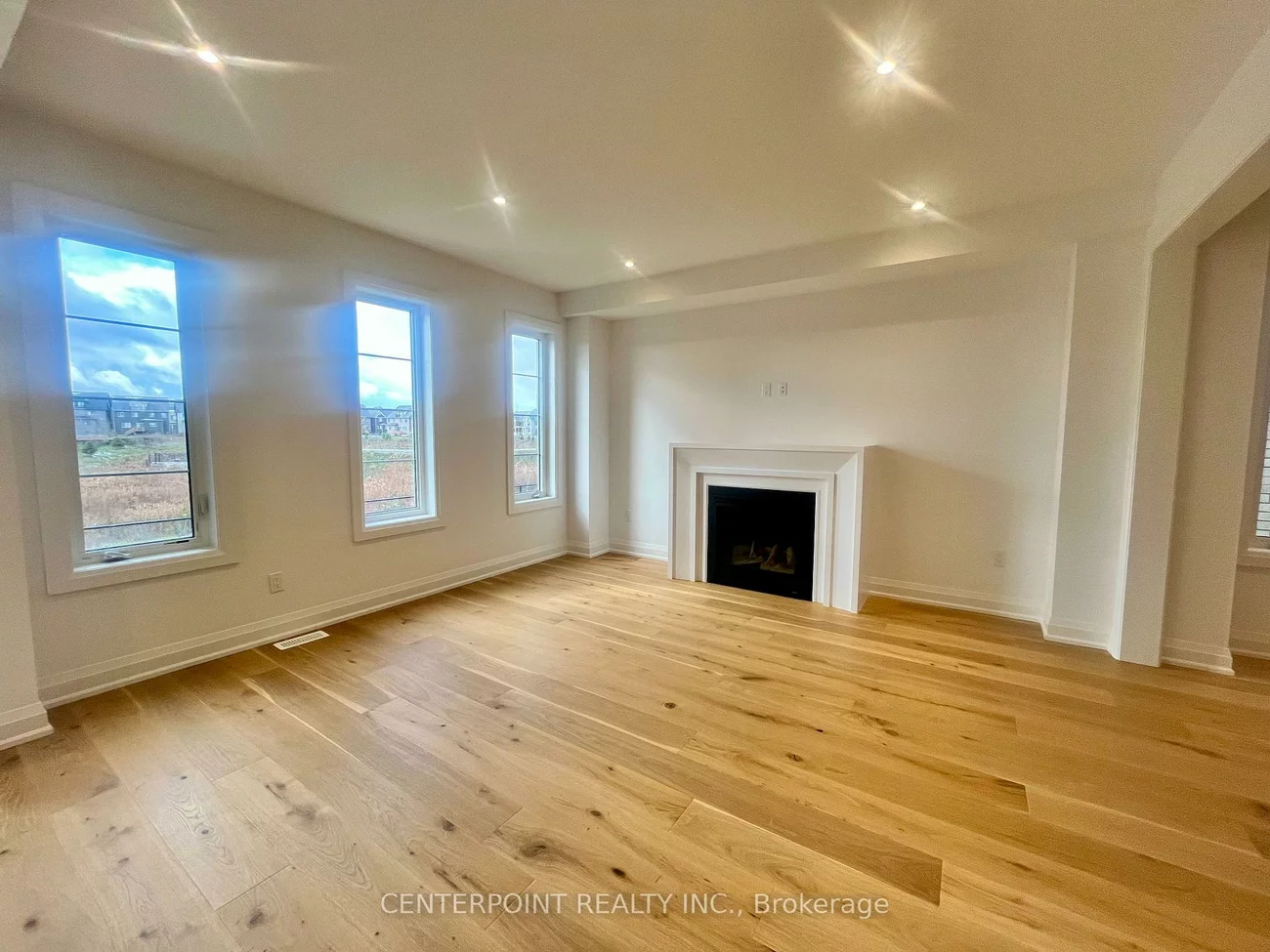 3194, Crystal, 1008 - GO Glenorchy, Oakville