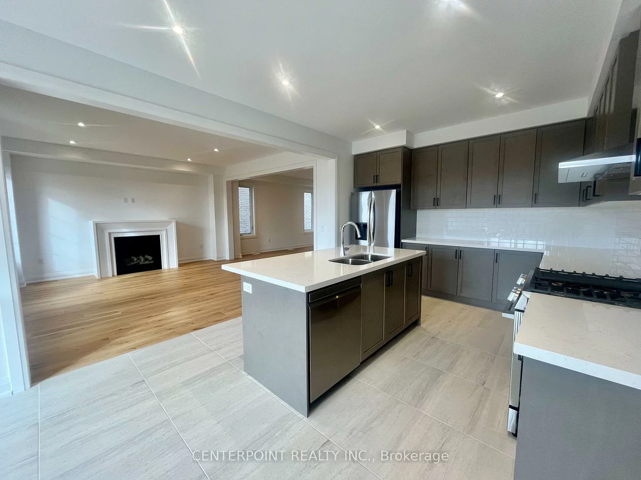 3194, Crystal, 1008 - GO Glenorchy, Oakville