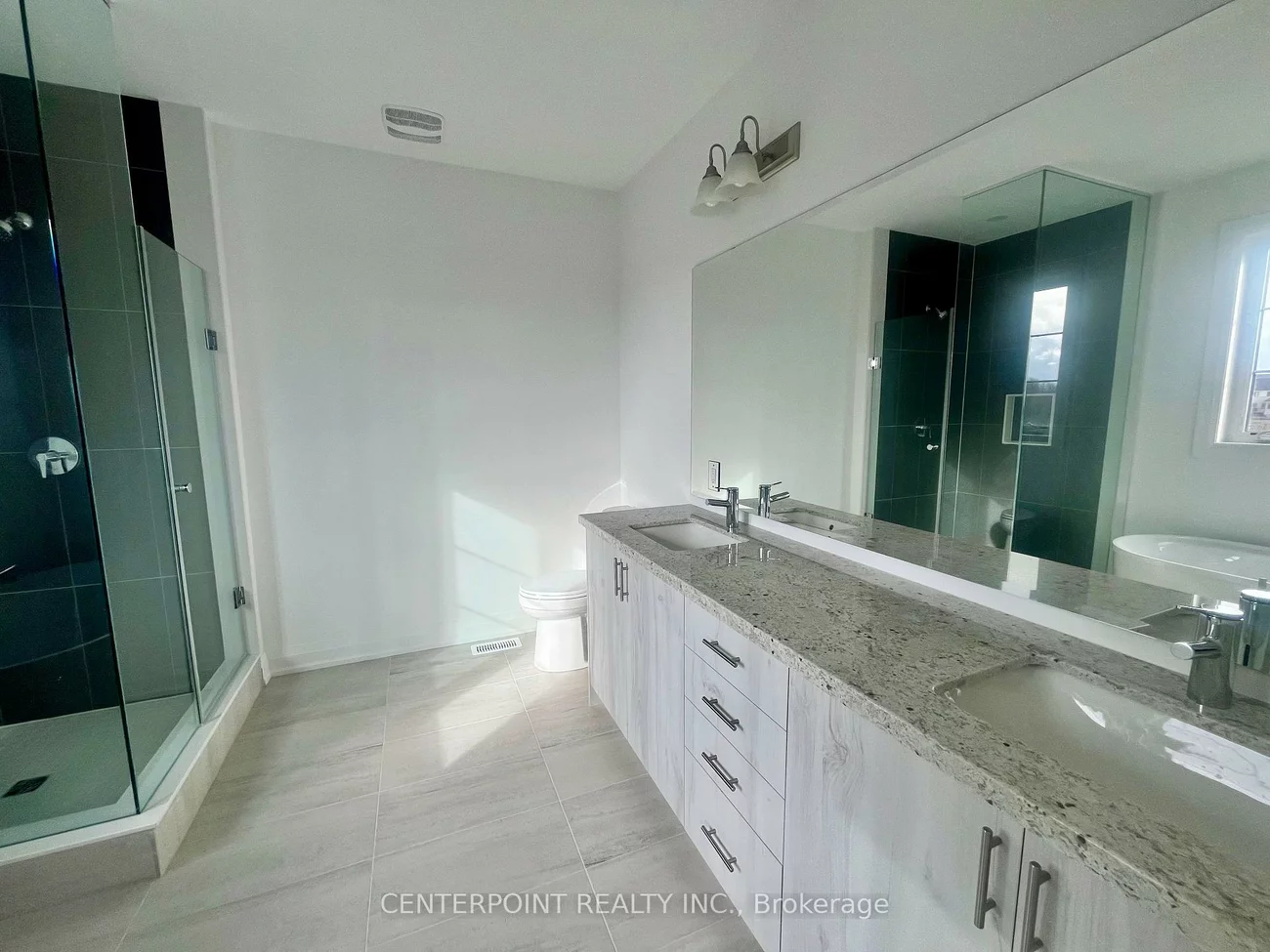 3194, Crystal, 1008 - GO Glenorchy, Oakville