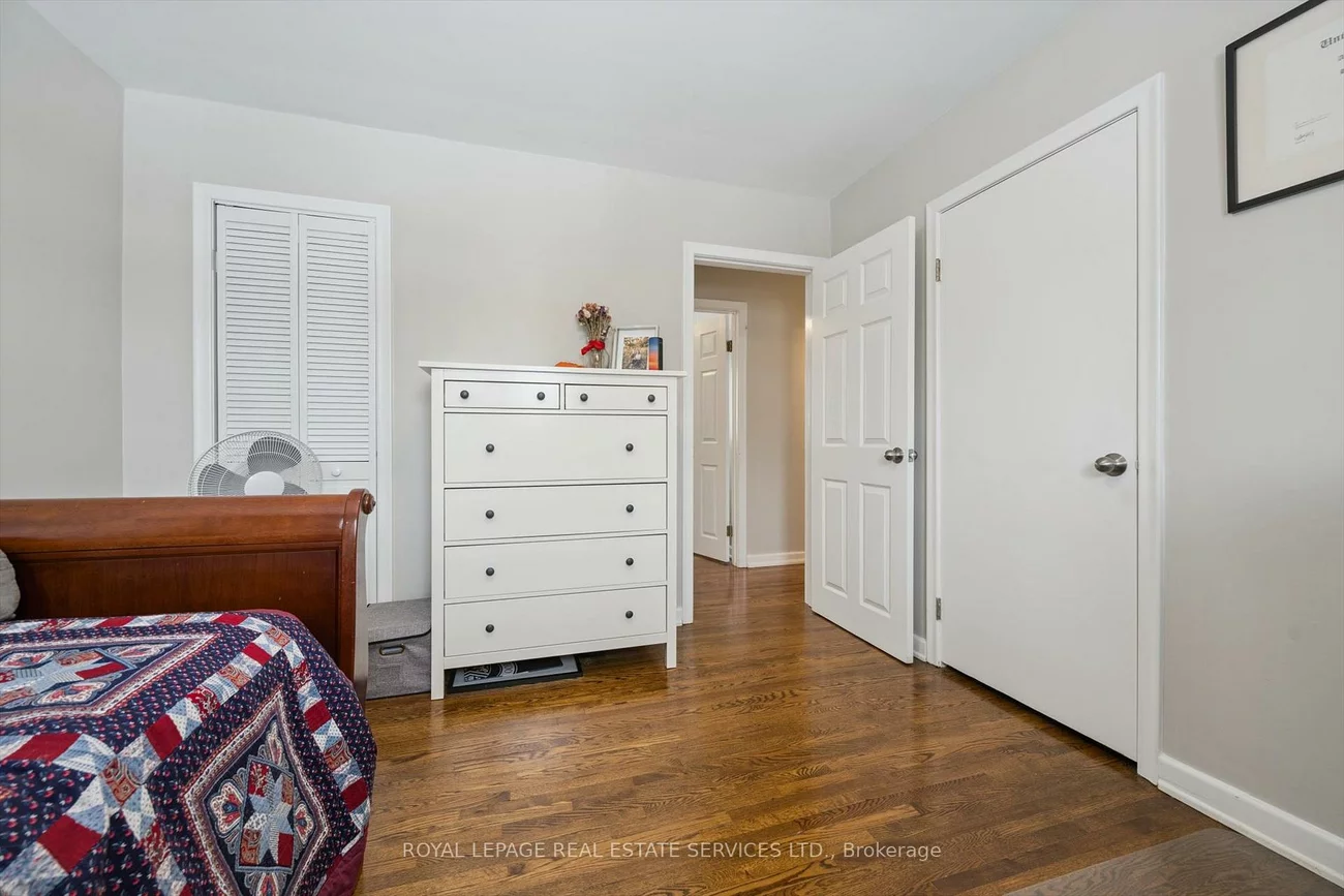 315, Queen Mary, 1002 - CO Central, Oakville