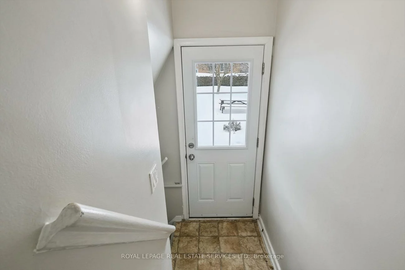 315, Queen Mary, 1002 - CO Central, Oakville