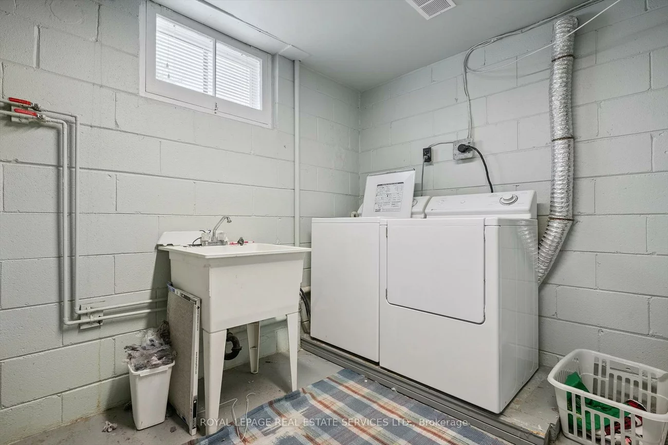 315, Queen Mary, 1002 - CO Central, Oakville