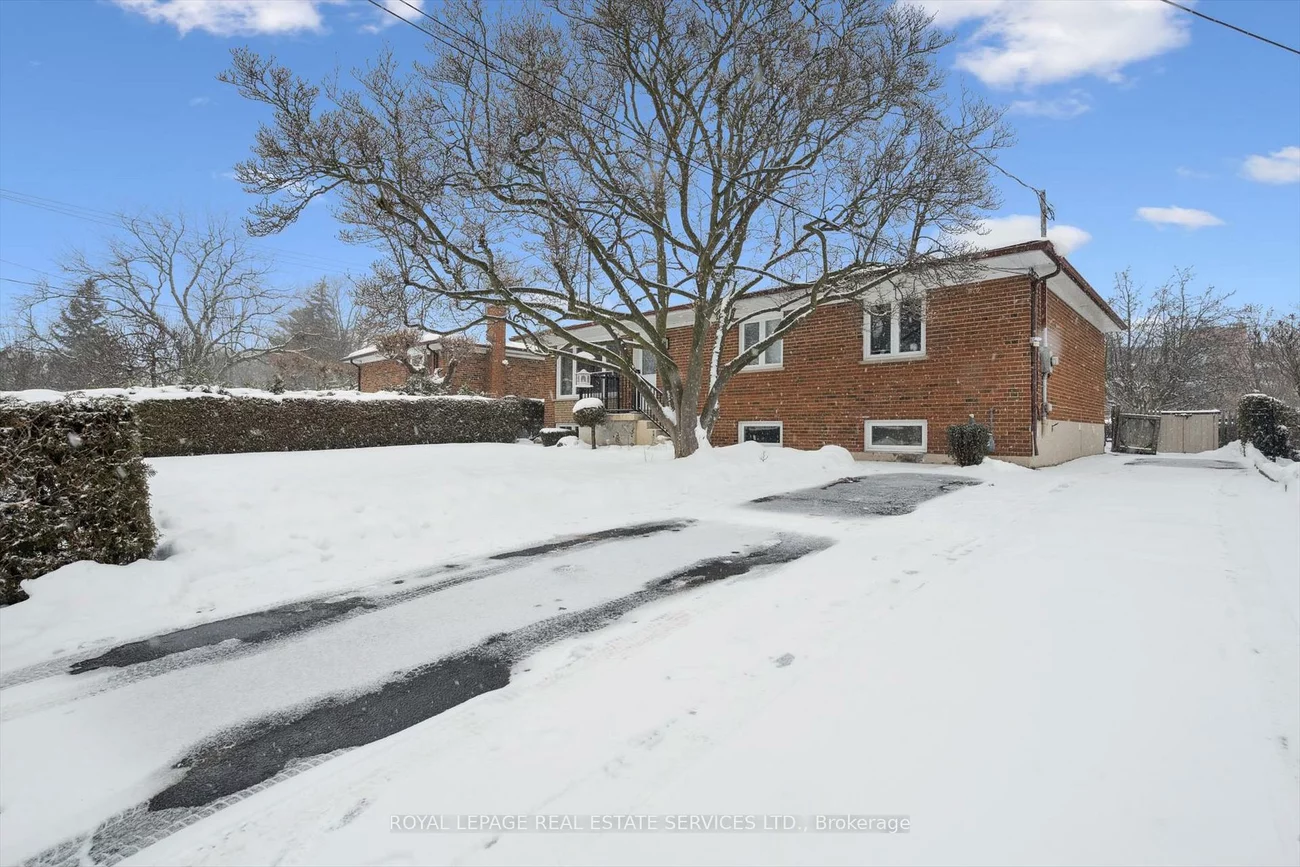 315, Queen Mary, 1002 - CO Central, Oakville