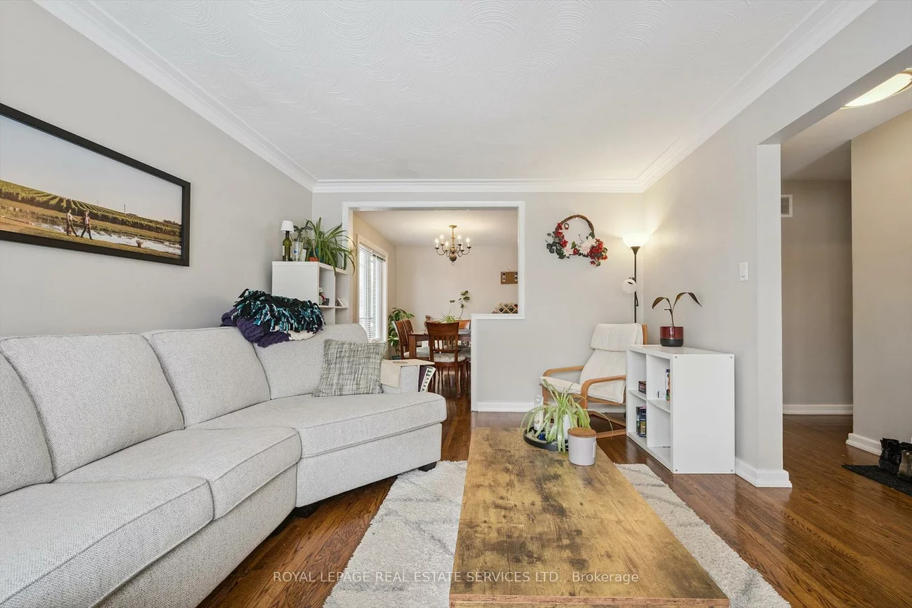 315, Queen Mary, 1002 - CO Central, Oakville