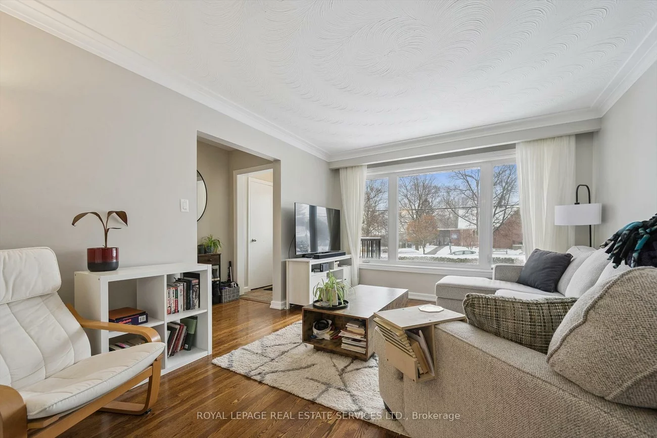 315, Queen Mary, 1002 - CO Central, Oakville