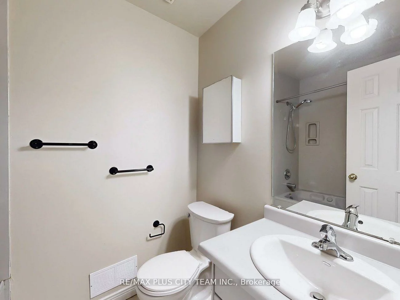 183, Nelson, 1001 - BR Bronte, Oakville