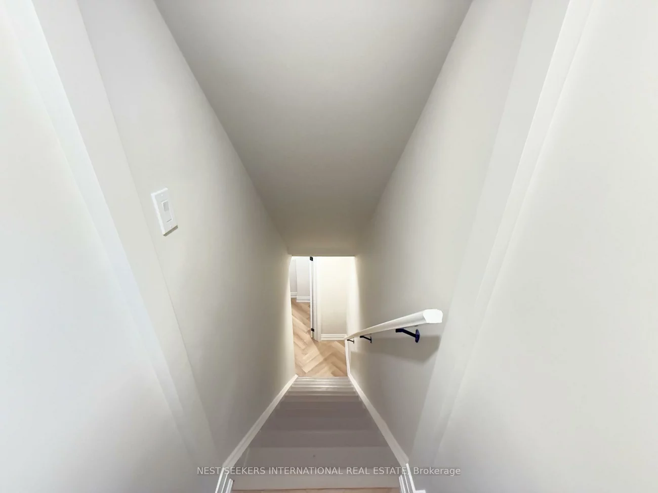 1314, Roylen, 1003 - CP College Park, Oakville