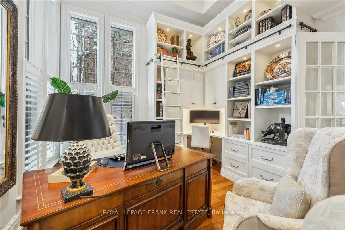 347, Chartwell, 1011 - MO Morrison, Oakville