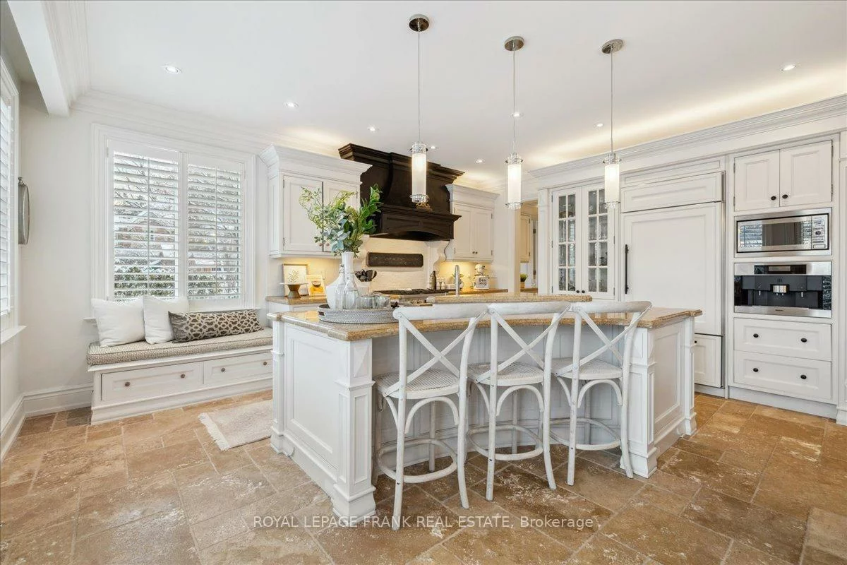 347, Chartwell, 1011 - MO Morrison, Oakville