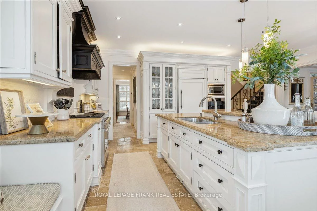 347, Chartwell, 1011 - MO Morrison, Oakville