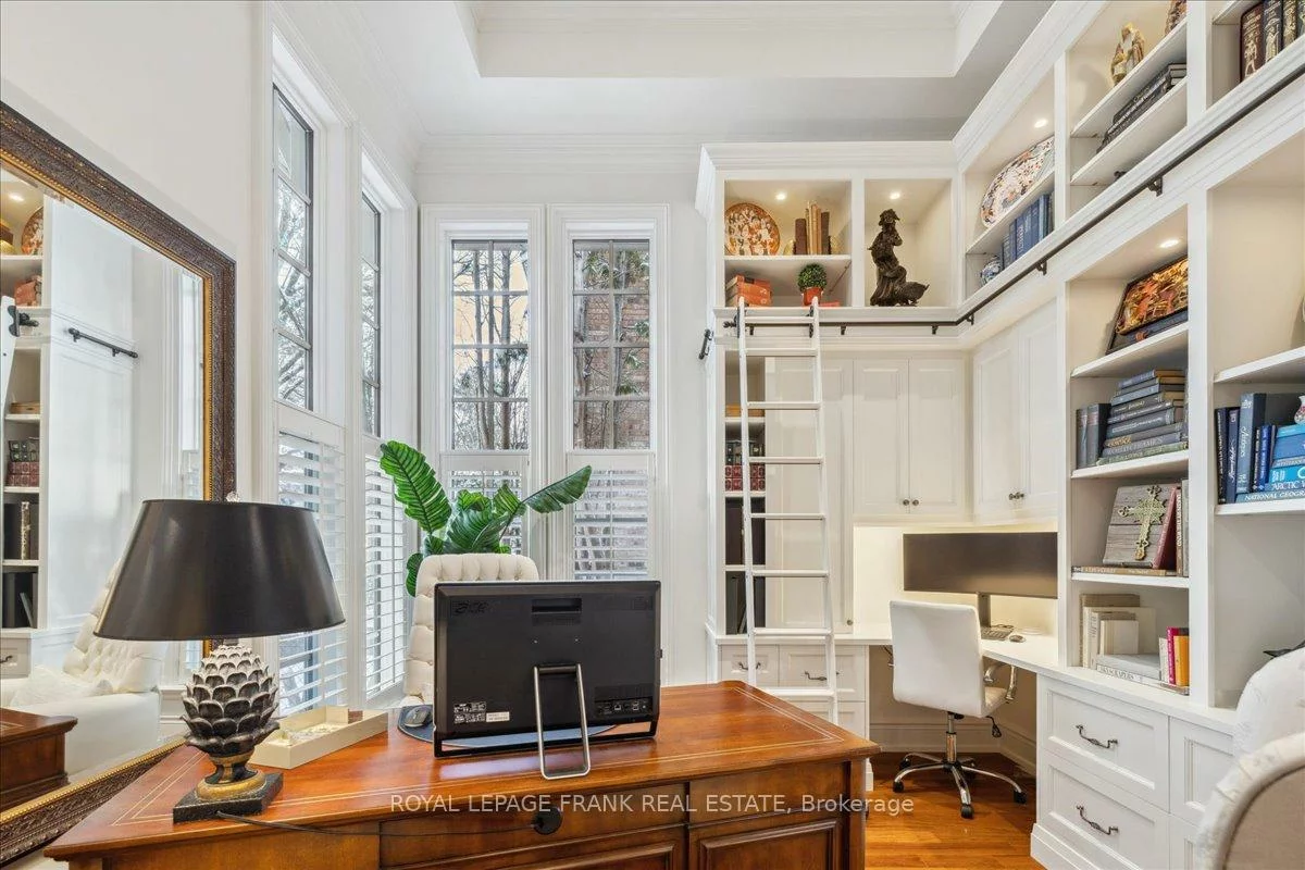 347, Chartwell, 1011 - MO Morrison, Oakville